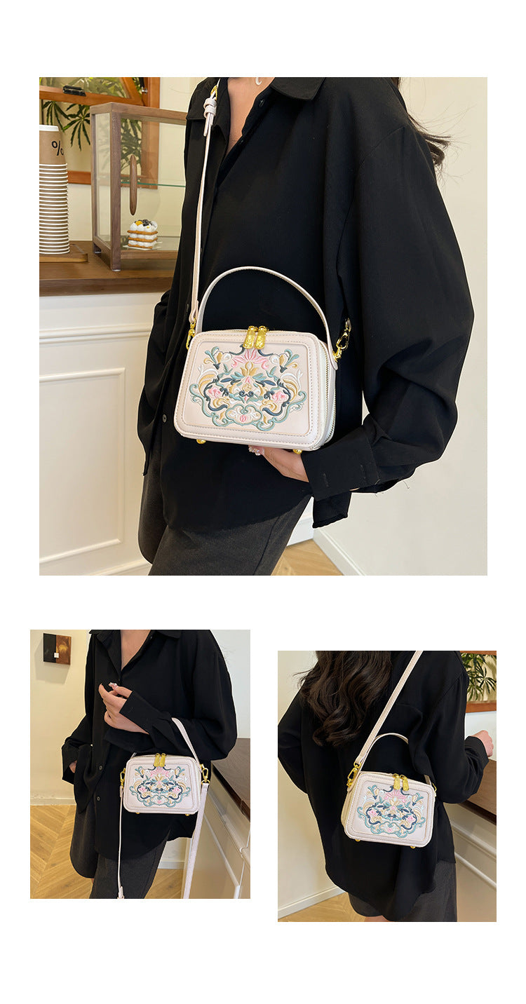 Crossbody Bag High-end Design Bag Chinese Style Embroidery Handbag Fashion Versatile Single Shoulder Small Square Bag Cross-border